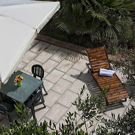 Holiday home Trullo Le Macchie